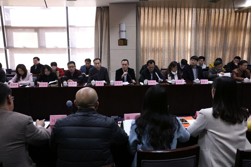 3月11日上午，青州市基础教育管理改革项目推进会在学院召开。本次推进会旨在及时总结研讨项目的进展与成效，深入研讨交流需要进一步解决的问题，共同探讨今后项目持续推进的思路。