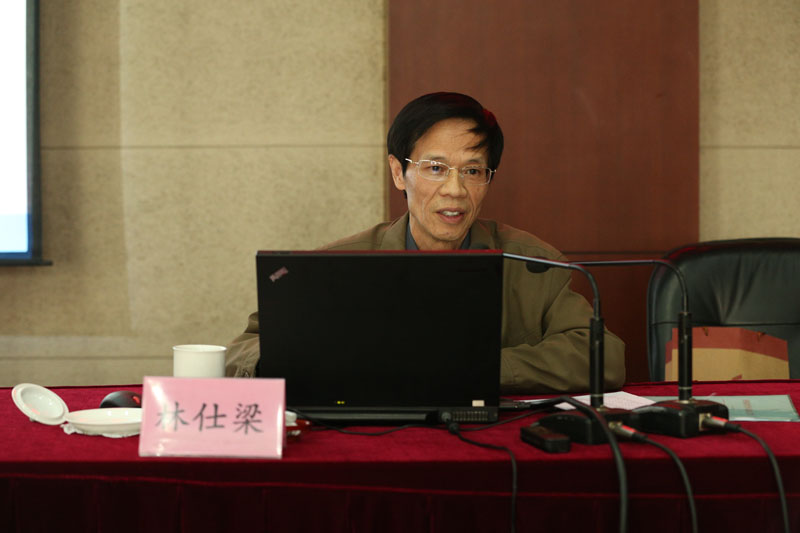 林仕梁指出，义务教育质量检测工作是全面把握和整体判断教育质量的需要，是推进义务教育均衡发展的需要，是解决当前义务教育中热点难点问题的需要，是改进督导工作的需要。因此，义务教育质量检测是支撑教育督导的前提和基础，是推动教育质量提高的重大战略，是教育督导的直接认为和历史使命。义务教育质量检测工作专业性强，为了做好这项工作，大家要认识到义务教育质量检测是一项战略任务，要做长期的打算；这项工作是督导的主要职责，督导部门必须主动牵头；在实际工作中，监测工作涉及多个部门多个环节，大家要做好综合协调。【文字：佛朝晖 编审：彭可为 张林东】