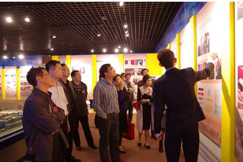 学员们结合岗位工作进行了深入的探讨与交流。通过调研学习，大家对高校建设与发展有了更加具体、全面的认识，对“双一流”的建设目标有了更深入的理解，进一步增强了学员们建设高水平大学的责任感和使命感。【供稿：罗胜京  摄影：韩宝志 编审：彭可为 张林东】