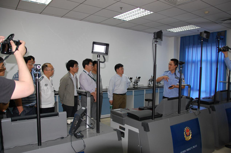 调研期间，学员们参观了中国人民公安大学警务实战训练中心，刑事科学技术实验教学中心，了解了公安队伍专门人才实践实训情况。