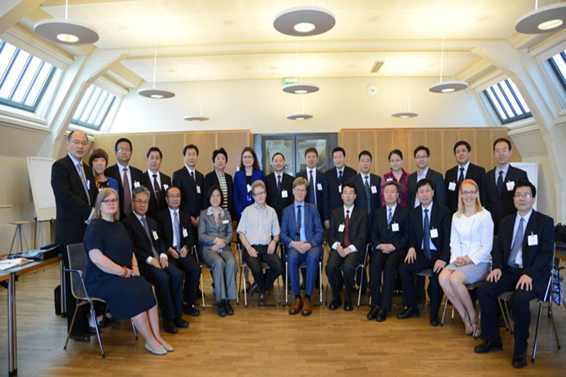 学员就教育法案的影响、质量评估体系、质量审核等方面的问题,与芬兰教育文化部和芬兰教育质量评估中心的专家进行了互动交流并合影留念。
(李永贤)
学员就教育法案的影响、质量评估体系、质量审核等方面的问题,与芬兰教育文化部和芬兰教育质量评估中心的专家进行了互动交流并合影留念。
(李永贤)