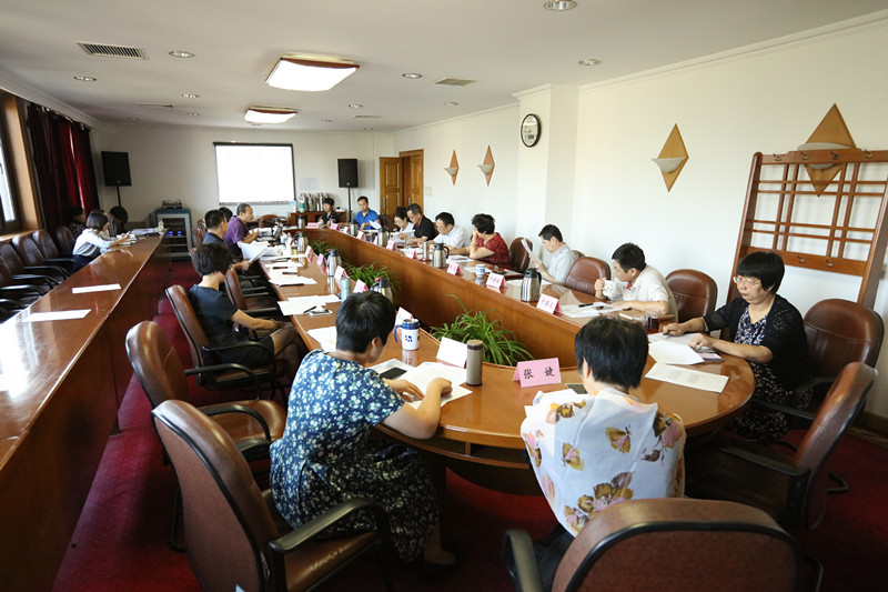 学院举办教师新专题课试讲活动