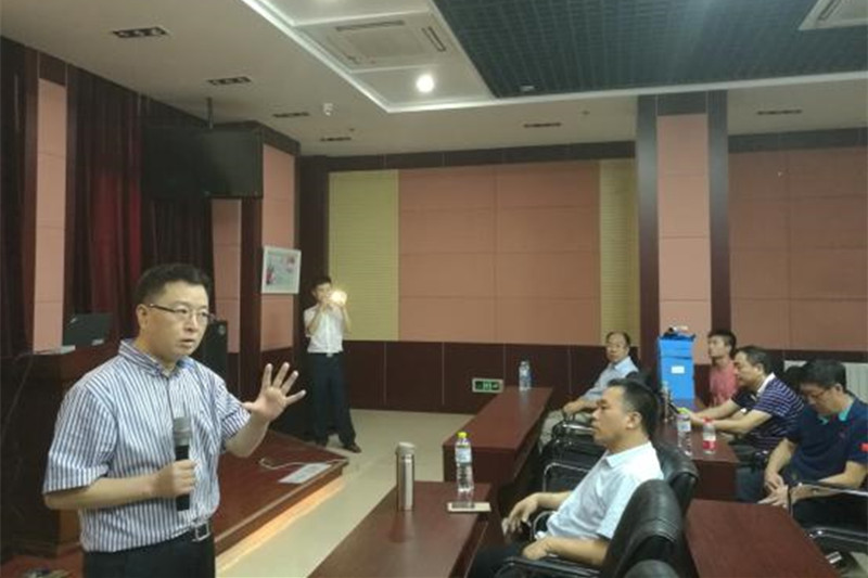 第49期高校中青班五班开展高校实训教学调研活动