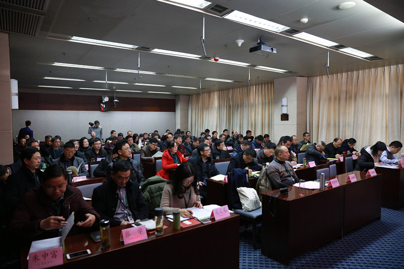 来自安庆市教育局直属学校和11个县、市、区中小学的69名校长参加此次学习培训。（高政）