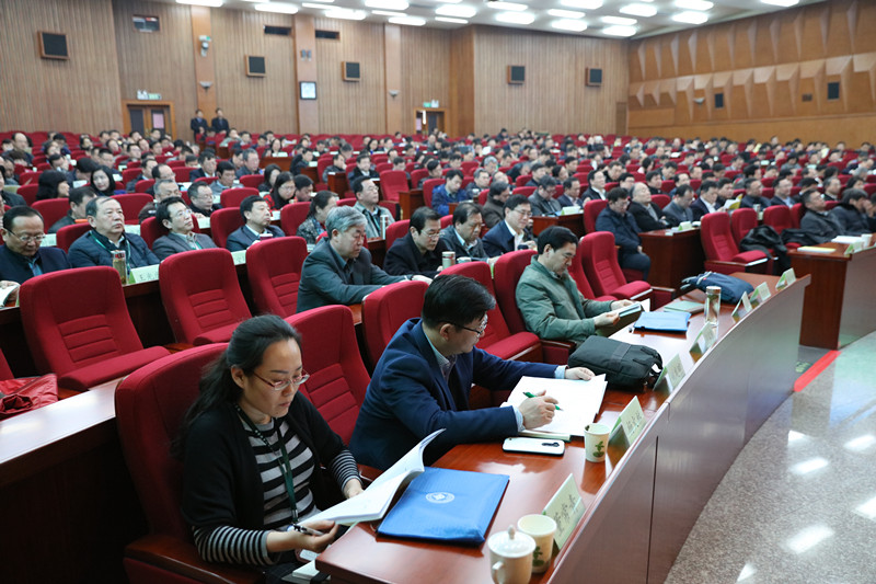  来自各省（区、市）教育纪工委正副书记、纪委派驻教育厅（教委、教育局）纪检组正副组长，教育部直属高校纪委书记、监察处长，以及教育部直属机关分管纪检工作的负责同志，共282人参加本期培训班。（胡锐军）