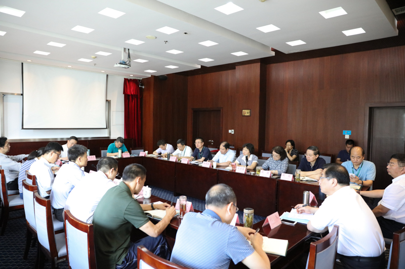 教育部相关司局负责同志分别来院与学员进行三次座谈交流，充分说明教育部职能部门对教育干部培训工作和进行政策调研的高度重视。座谈会气氛热烈、交流充分，学员们表示很有收获。（司洪昌、佛朝晖）