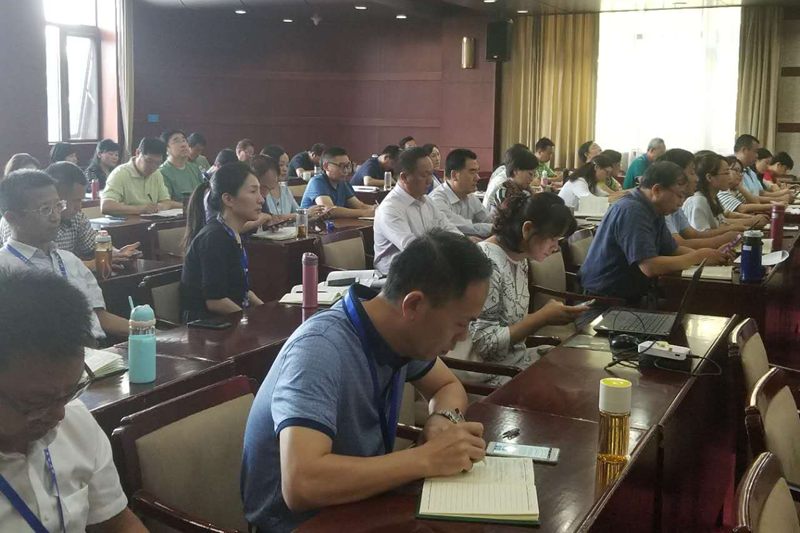 学员们表示,通过专题论坛活动,大家了解了情况,学习了经验,既给今后开展督导工作提供了有益借鉴,也进一步坚定了做好督导工作的信心。(供稿:班级宣传委员、江苏省南京市教育督导室副主任 田家英;审稿:班主任 郭静) 学员们表示,通过专题论坛活动,大家了解了情况,学习了经验,既给今后开展督导工作提供了有益借鉴,也进一步坚定了做好督导工作的信心。(供稿:班级宣传委员、江苏省南京市教育督导室副主任 田家英;审稿:班主任 郭静)