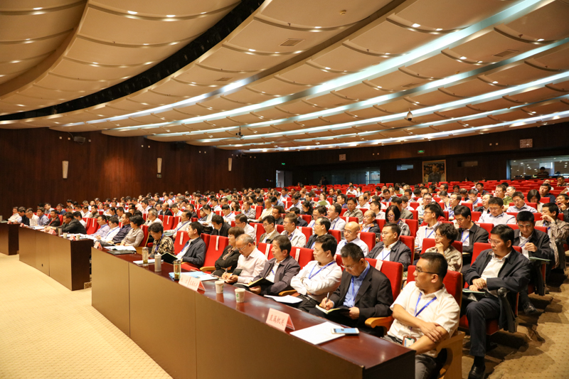 来自各中央部门（委）所属高校及“一省一校”省部共建高校分管改革的校领导，各省（区、市）教育厅（教委）、各计划单列市教育局、新疆生产建设兵团教育局分管改革的厅局级负责同志和处级干部，教育部各司局相关负责同志共206人参加了培训学习。（学院办公室）