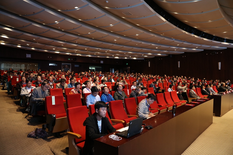 本次论坛紧扣中国高等教育发展潮流，主题鲜明、时代感强；演讲内容既放眼全球，又立足中国；交流了思想，启迪了智慧，引领未来，为大家献上了一场丰盛的思想盛宴。