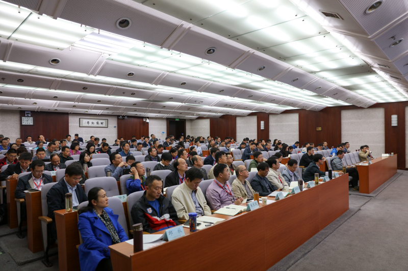 学员们对俞立中校长的报告高度赞赏，一致认为上海纽约大学国际化创新人才培养实践探索的经验值得高校学习和借鉴。（学校管理教研部 杨志）
