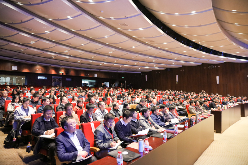 本期共有224位教育部机关和驻部纪检组干部、直属单位领导班子成员及人事处长、办公室主任参加集中轮训。在学院完成3天的集中面授培训后，他们还将继续开展网络培训学习。（社会科学教研部  赵京）