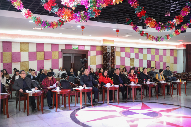 党的十九大之后，学院以多种形式深入开展学习教育活动，迅速掀起学习宣传和贯彻落实党的十九大精神热潮，切实把全院教职工的思想和行动统一到党的十九大精神上来，把力量凝聚到部党组和学院党委确定的各项目标任务上来。此次征文演讲活动是学院学习贯彻十九大精神的重要形式和载体之一，学院党委高度重视，教职员工积极参与。大家纷纷表示，要不忘初心、牢记使命、锐意进取、奋发有为，体现青春活力，弘扬正能量。（教育行政教研部 杨程）