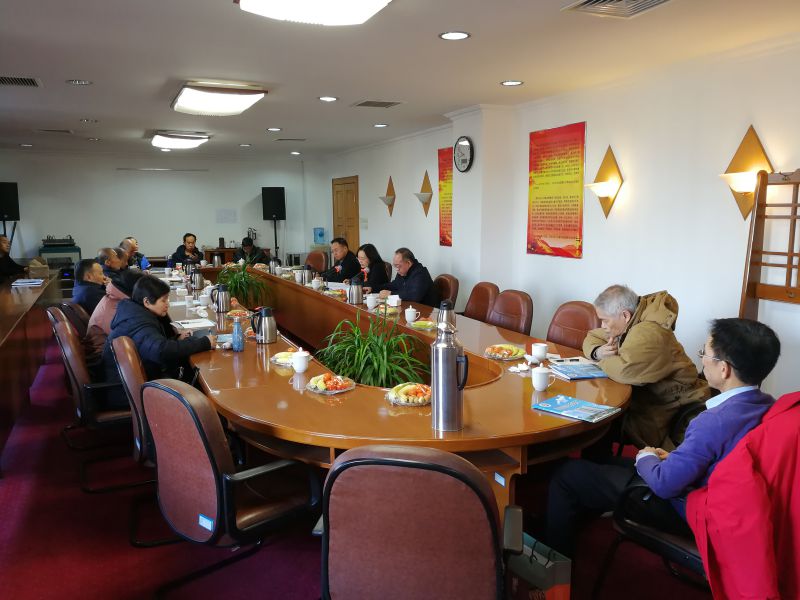 学院举办离退休教职工2018年新春座谈会