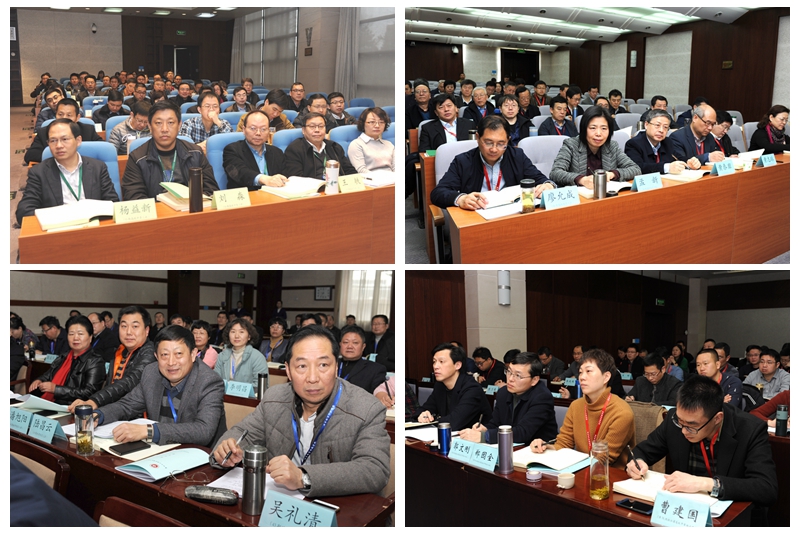 学员出席开班全体会。（摄影：于荣壮）