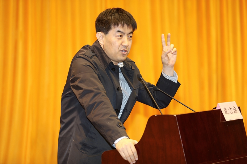 第53期高校中青年干部培训班学员、天津师范大学政治与行政学院院长佟德志教授做了题为“双一流建设的目标与逻辑”的主旨演讲。
