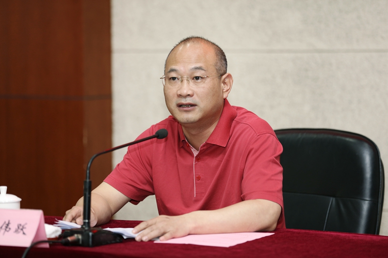 俞伟跃在开班讲话时强调，这是《中小学德育工作指南》印发以来，教育部举办的第一次“指南”骨干培训班，意义重大。他希望大家认真学习，深入交流，加强借鉴。要认清形势任务，准确把握中小学德育工作的新要求；要顺应时代要求，不断提高中小学德育工作专业水平；要彰显责任担当，努力争当政治坚定业务精通的德育骨干。要切实增强政治意识、认真履行岗位职责、不断提高素质能力。