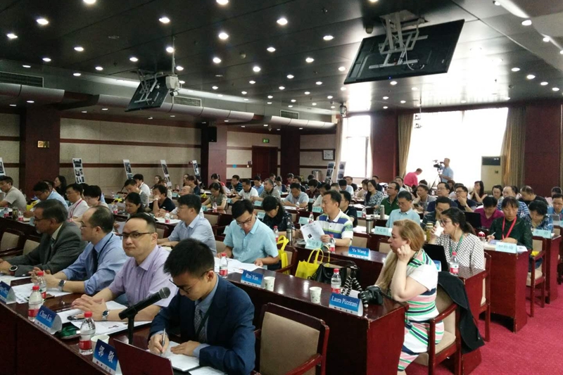 中欧双方项目单位北京大学、同济大学、华中科技大学、云南师范大学、中国人民大学、国家教育行政学院，布鲁塞尔自由大学、葡萄牙新里斯本大学、土耳其中东科技大学和芬兰坦佩雷大学代表近30人，以及学院第54期高校中青年干部培训班（高职中青第五期）70位学员，参加了开幕式和会议相关议程。（联合供稿：学院LEAD项目学术秘书、学校管理教研部教师 姚翔；第54期高校中青班学员：黄洪媛、陈谨、吉智；审稿：佛朝晖、邢晖、许淑红）