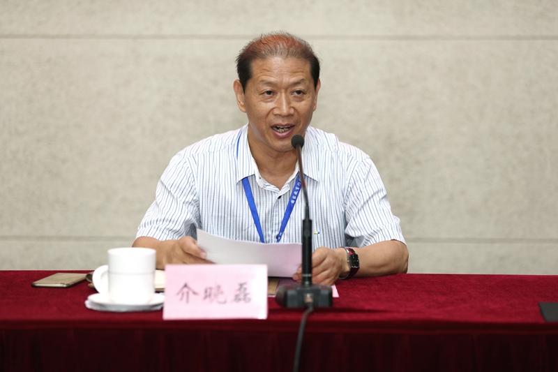 介晓磊感谢国家教育行政学院为此次培训班所做的精心组织和安排。介晓磊强调，本次专题培训班是商丘师范学院一次大规模的干部培训，旨在持续深入学习和贯彻落实习近平新时代中国特色社会主义思想和十九大精神；深入理解和把握国家以及河南省高等教育发展的政策和趋势；围绕学校的改革发展，解放思想，开拓思路，凝聚共识；提升党员干部的党性修养和能力素质，回应新时代教育事业发展对党员干部能力素质提升的要求。全体学员要端正学习态度，遵守研修纪律；认真学习，深入思考，确保实效，努力在理论水平、思想状态、理想信念、工作思路和业务能力上有所收获和提升。