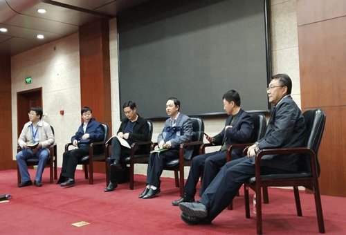 当教育局长有什么体会？当教育局长怎样开展工作？五位局长分享了自己当教育局长的经验和体会。湖北省神农架林区教育局局长陈耀、福建省龙岩市武平县教育局局长邓占通、江西省赣州市会昌县教育科技体育局局长罗水养、河北省秦皇岛市抚宁区教育局副局长赵红民、山东省青岛市城阳区教育和体育局局长赵伟做主题发言。