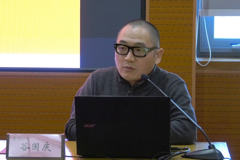 东道品牌设计中心总监谷国庆就新版视觉形象识别系统（VI）的标识概念、基础要素、设计理念、品牌价值和应用标准等有关内容进行了培训讲解，并就大家关心的问题逐一进行了答疑。