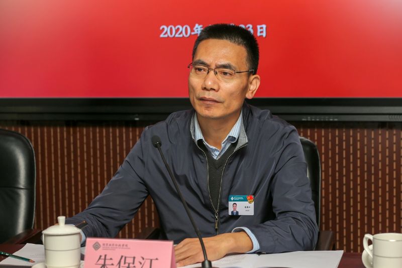 朱保江在致辞时强调，当前我国正处于全面建成小康社会在望、即将开启全面建设社会主义现代化国家新征程、向第二个百年奋斗目标进军的关键时期，当今世界正经历百年未有之大变局，在这一背景下举办本期专题培训班意义重大。朱保江希望学员以更高标准、更高要求做到以下几点：一是迅速实现角色转变。从单位工作者转变为学员，从工作状态、生活状态向培训状态、学习状态转变。二是对标看齐。要按照一名优秀外交官的标准，坚持“在认识上找差距、工作上找短板、措施上找弱项、落实上找问题”的方法，通过培训学习，做好担任大国教育外交官的思想、能力、心理等各项准备。三是严守纪律。培训学习是进行党性锤炼重要内容，要从讲政治、讲党性的高度，自觉遵守各项管理规定，不折不扣执行。