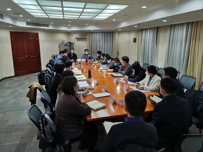 三组全体学员交流研讨。召集人：河北省石家庄市教育局党建工作处处长牛云飞。