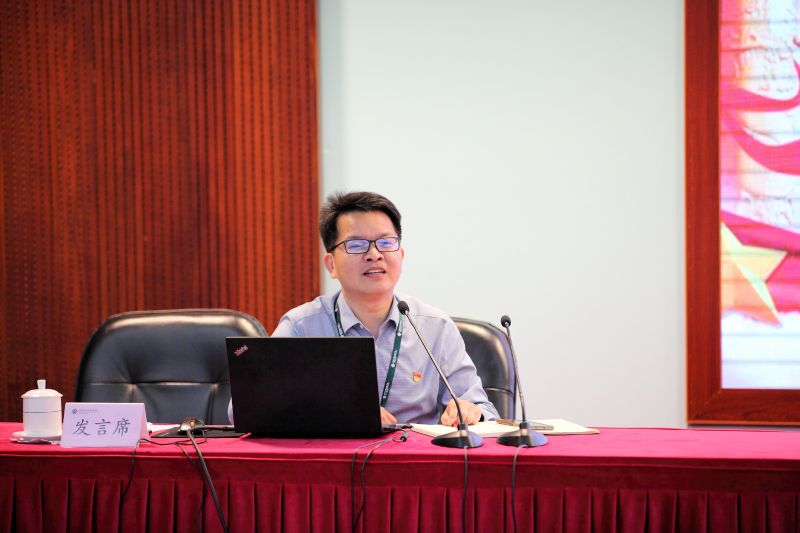 南昌大学旅游学院党委书记朱旺力以《来自基层学院党建双融双促工作的实践性探索》为题，介绍了其所在南昌大学旅游学院将党建与业务工作有机融合、相互促进的实施过程和实践效果。