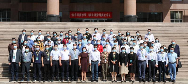 学员们纷纷表示，通过现场教学，交流了思想，启迪了思维，获得了直接经验，对全面深化产教融合、推进中国特色高水平高职学校和专业建设计划有了新的认识。（撰稿：恩施职业技术学院党委委员、宣传部长 胡平；摄影：北京工业职业技术学院党委宣传部 王珂；审稿：分班主任 教育行政教研部 李虔）