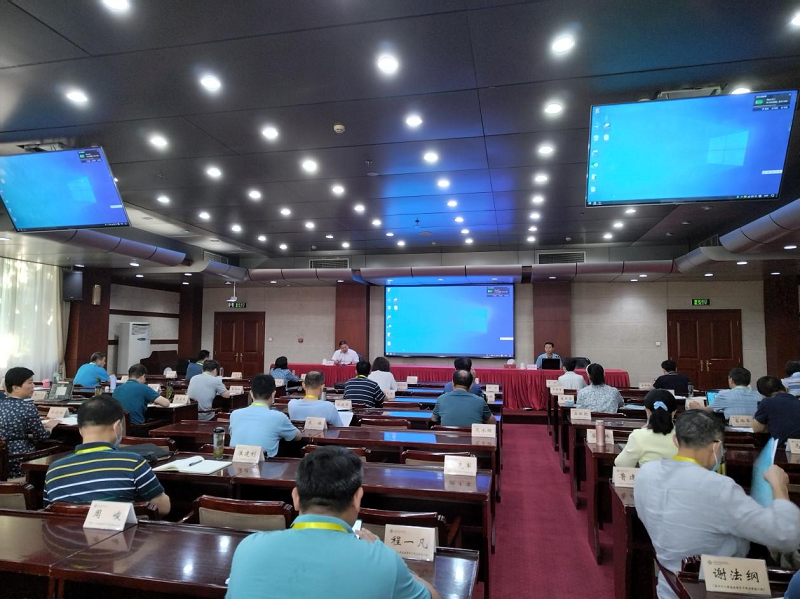 第六十八期高校领导干部进修班(高职第十二期)开班来,充分利用课前的半小时,让学员以“微讲坛”的形式分享工作和生活中的思考和感悟,已成功举办八期微讲坛。 第六十八期高校领导干部进修班(高职第十二期)开班来,充分利用课前的半小时,让学员以“微讲坛”的形式分享工作和生活中的思考和感悟,已成功举办八期微讲坛。